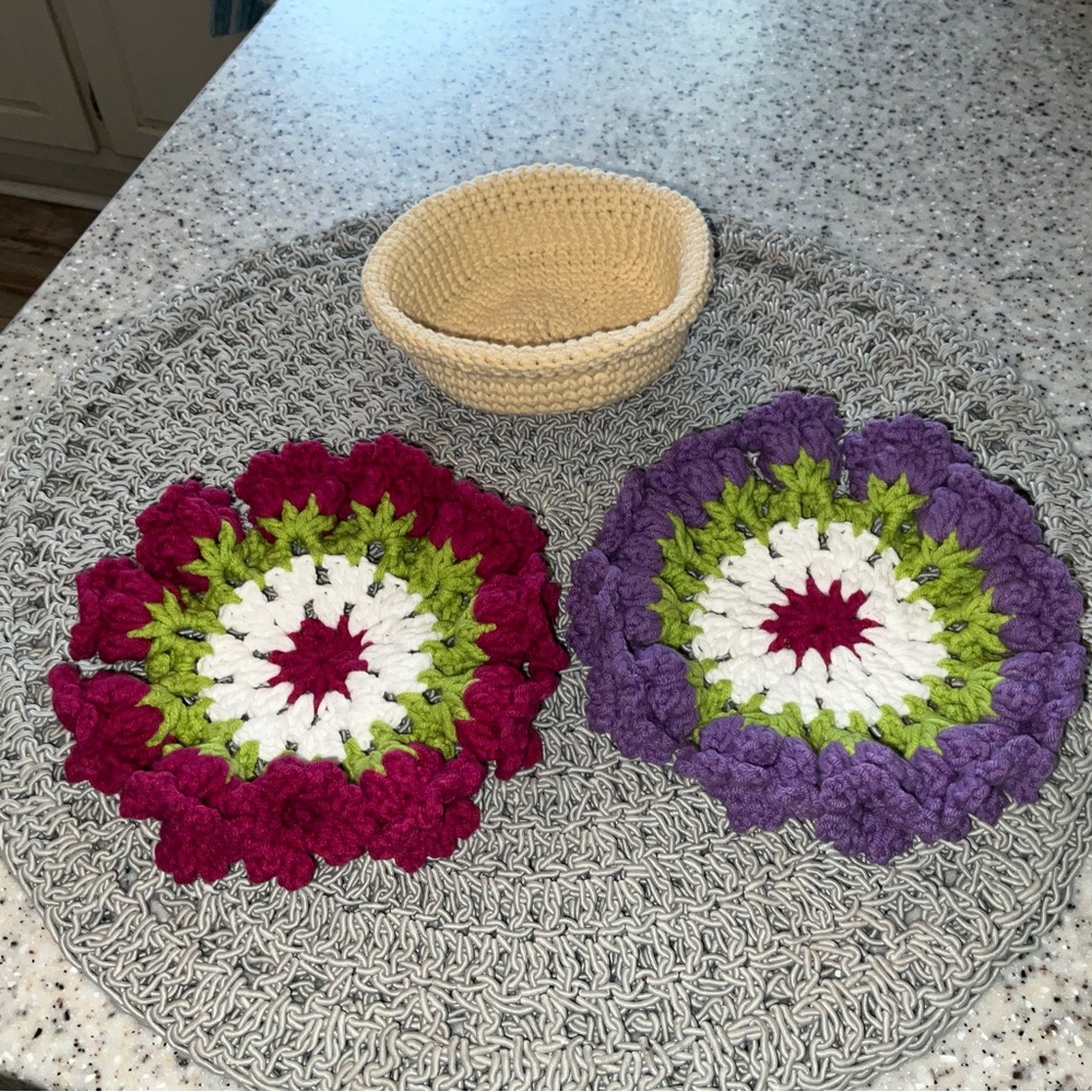 Handmade Crochet Coaster set Tulip Flower Bell with basket Round Cup…